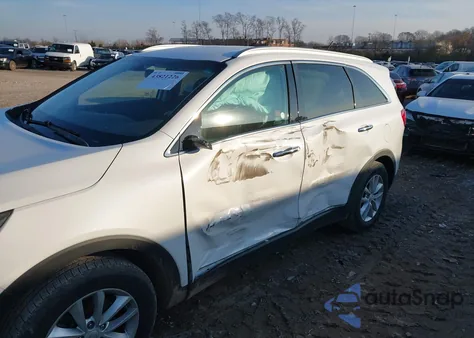 2018 Kia Sorento 3.3L Lx из США, поврежденный, VIN 5XYPG4A51JG389142